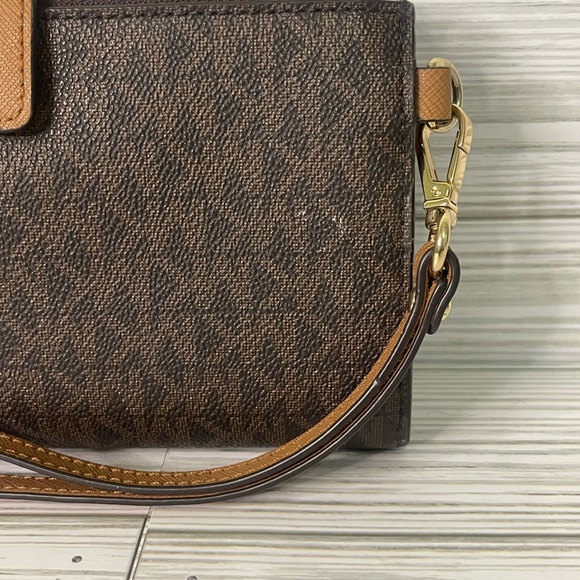 ✨Michael Kors✨ Double Zip Wristlet Wallet - Picture 7 of 8